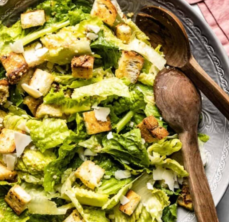 CLASSICAL CAESAR SALAD
